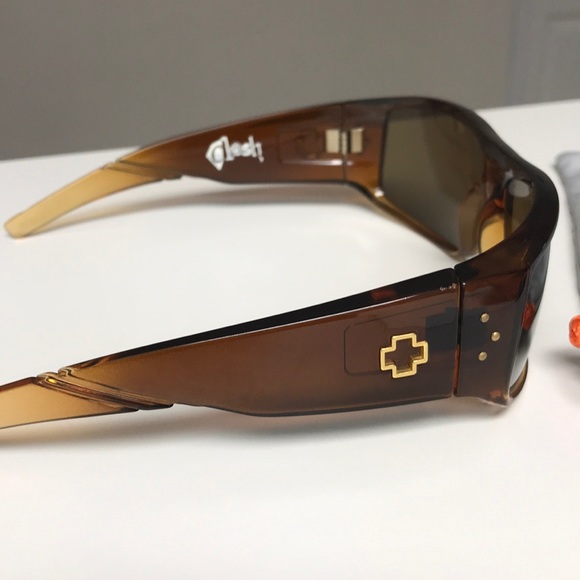 spy clash sunglasses